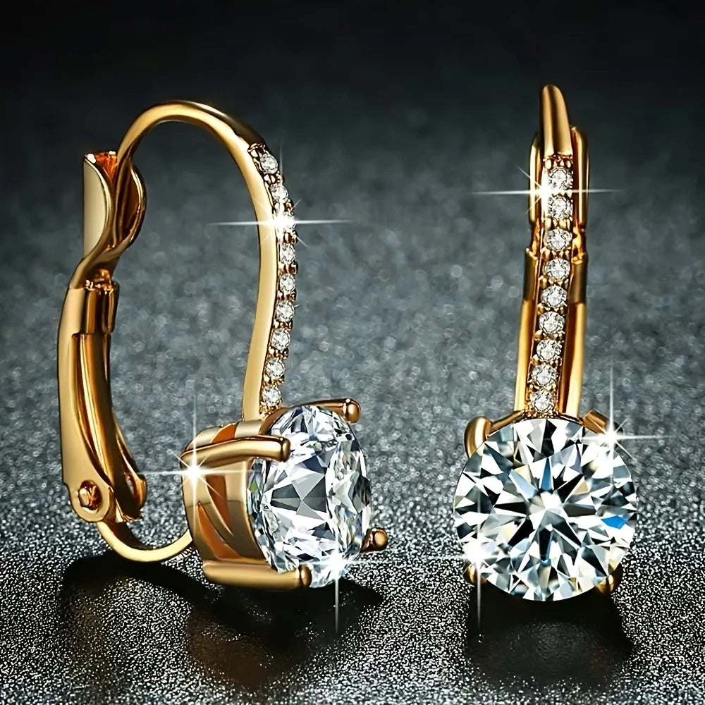 Elegante Creolen – 18 Karat vergoldet mit funkelnden Zirkonia