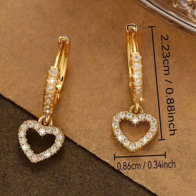 Elegante Creolen – 18 Karat vergoldet mit funkelnden Zirkonia