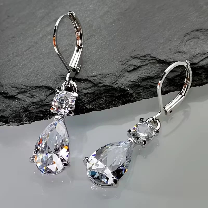 Elegante Ohrringe – Versilbert
