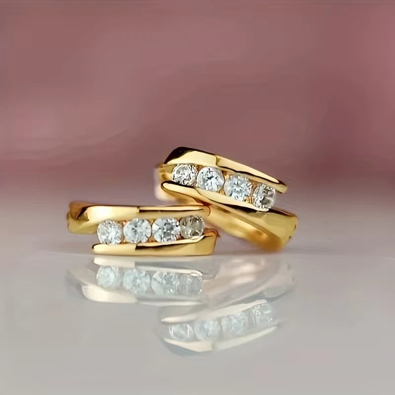 Elegante Creolen – 18 Karat vergoldet mit funkelnden Zirkonia