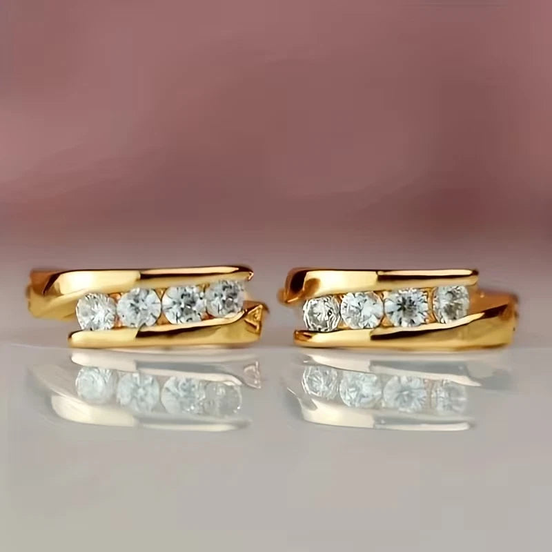 Elegante Creolen – 18 Karat vergoldet mit funkelnden Zirkonia