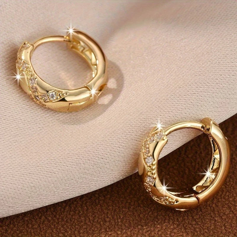 Elegante Creolen – 18 Karat vergoldet mit funkelnden Zirkonia 1,5cm