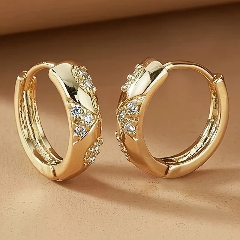 Elegante Creolen – 18 Karat vergoldet mit funkelnden Zirkonia 1,4cm