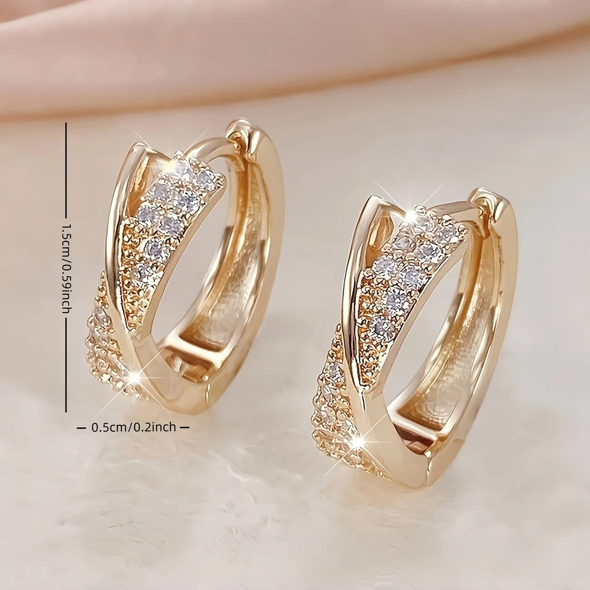 Elegante Creolen – 18 Karat vergoldet mit funkelnden Zirkonia 1,5cm