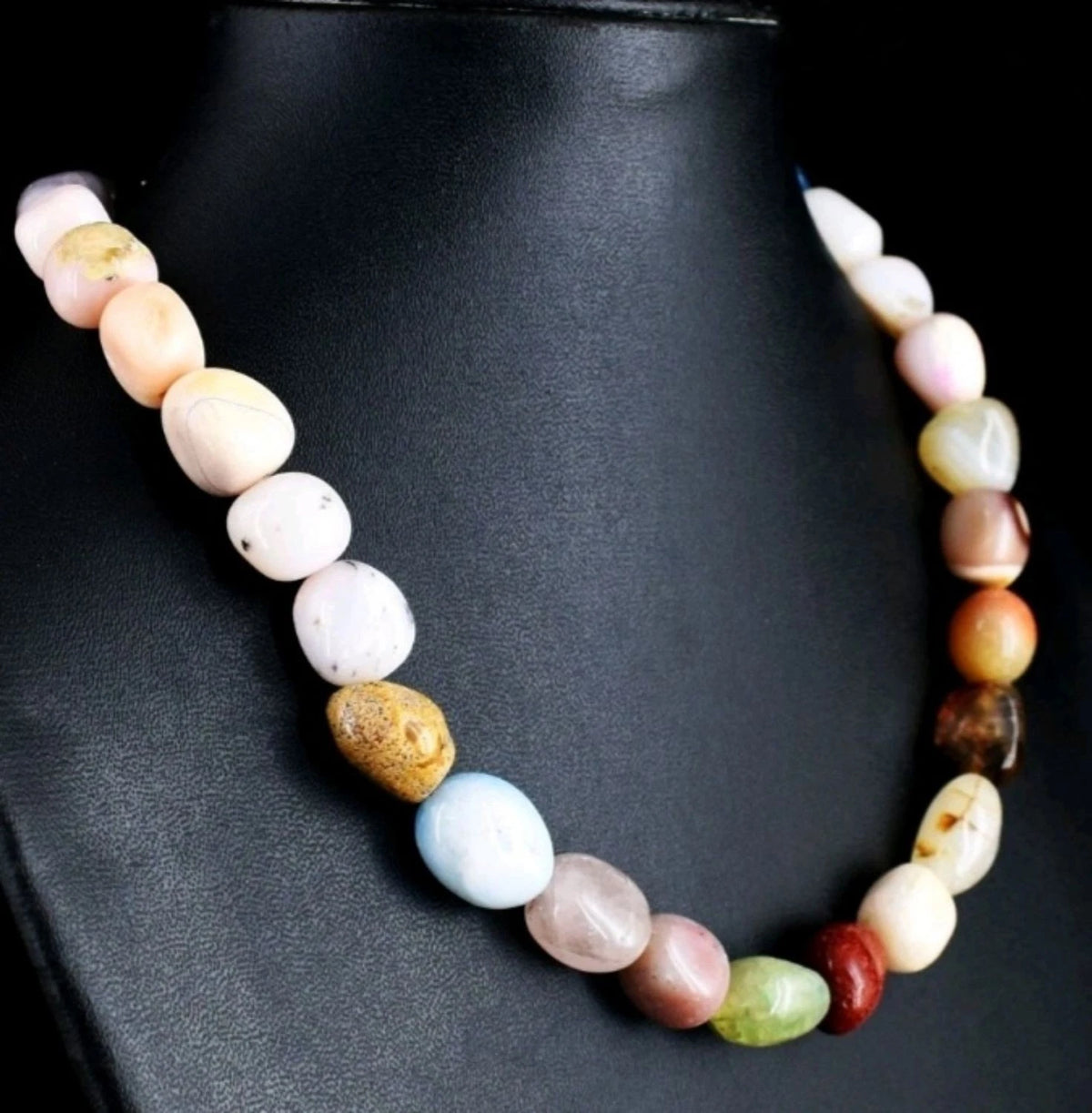 Pink Australian Opal Edelstein-Halskette 479 ct – Opal, Onyx, Amethyst & Agate